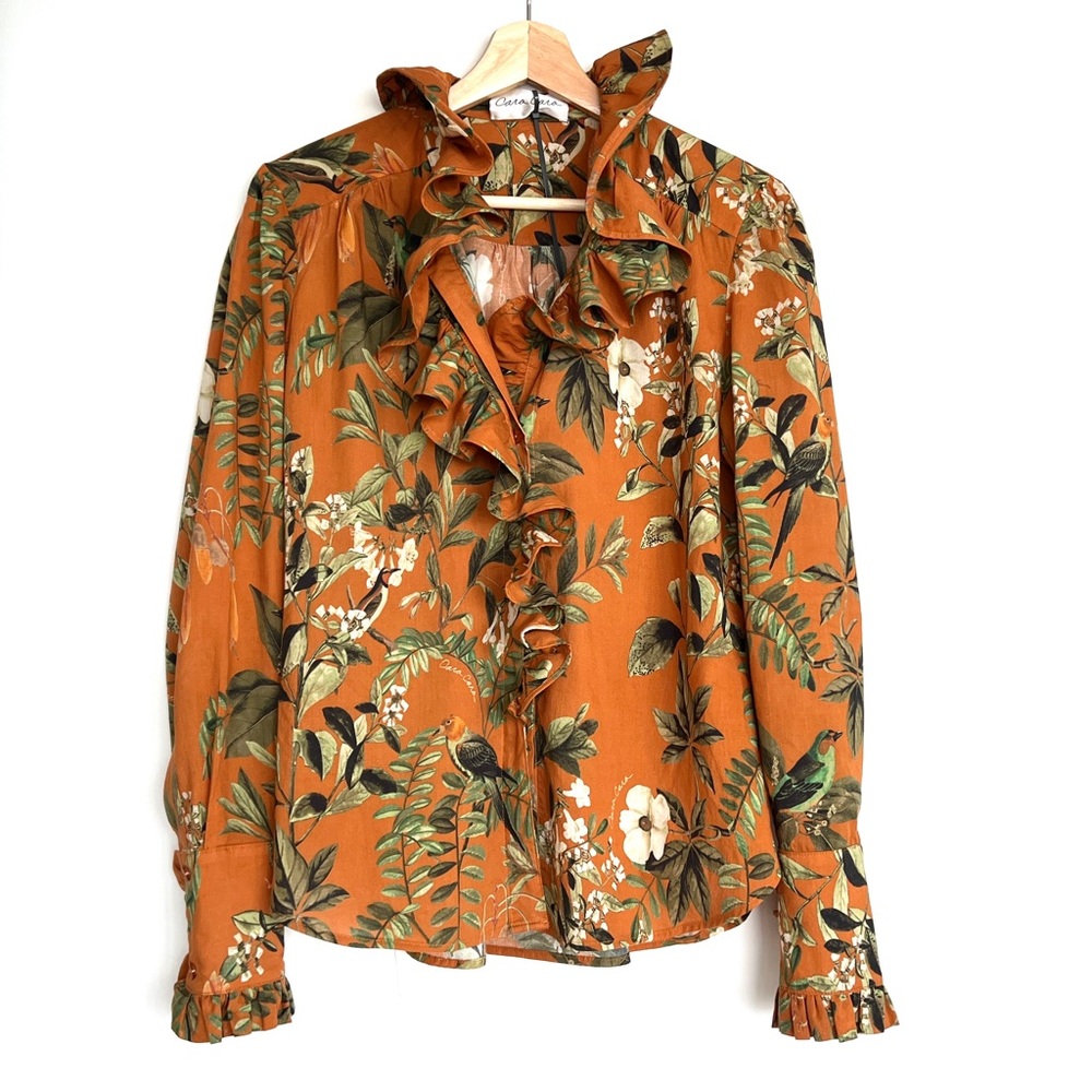 Ships free! Cara Cara ruffles blouse - NWT